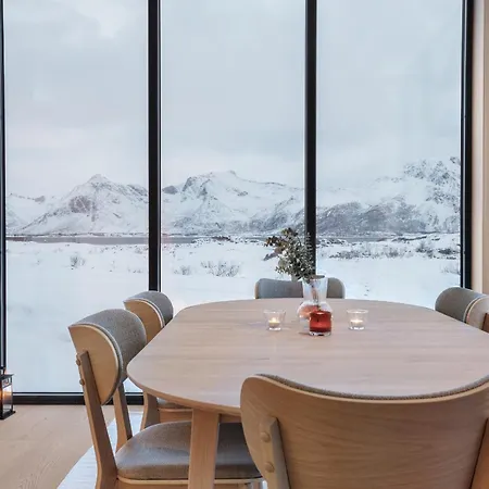 Stunning Lofoten With Views And Jacuzzi Lyngværet