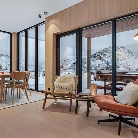 Stunning Lofoten With Views&jacuzzi Lyngværet